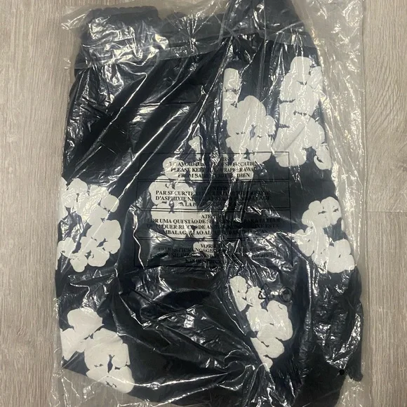 Black and White Athletic Shorts - Picture 2 of 2